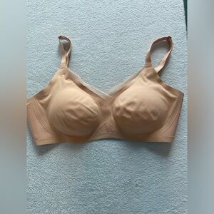 Honeylove bra in sand, size large.